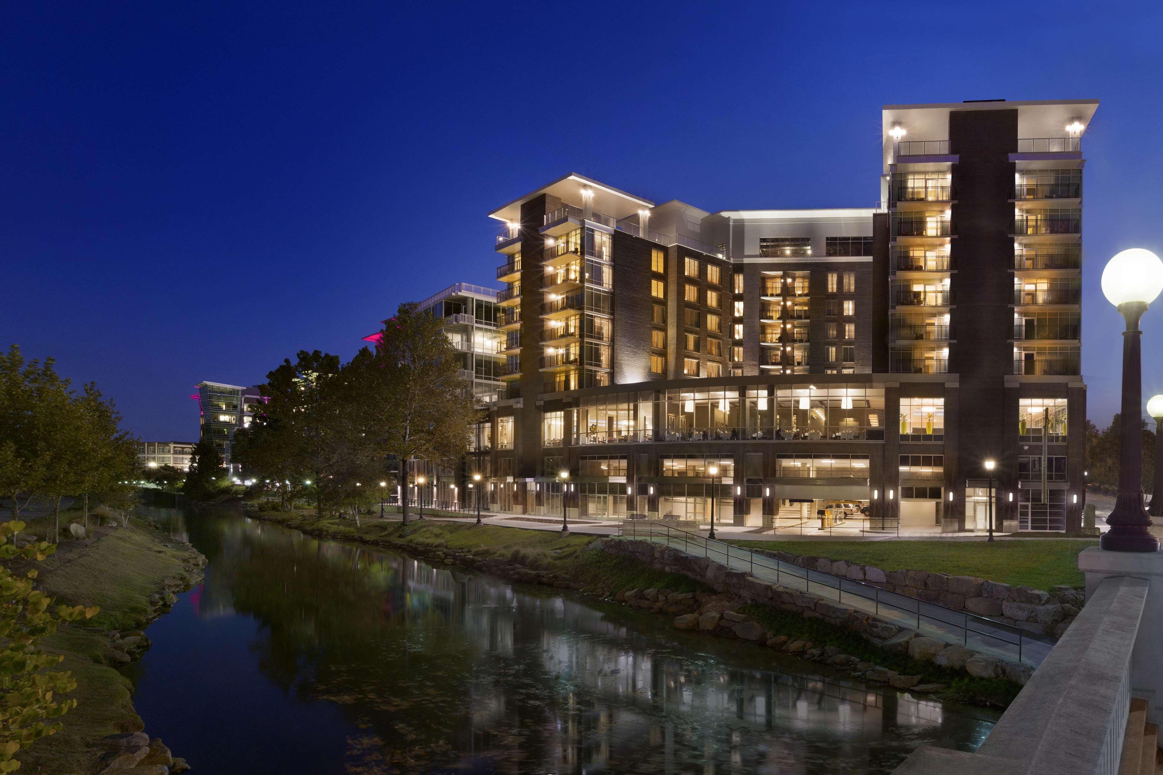 Embassy Suites By Hilton Greenville Downtown Riverplace מראה חיצוני תמונה