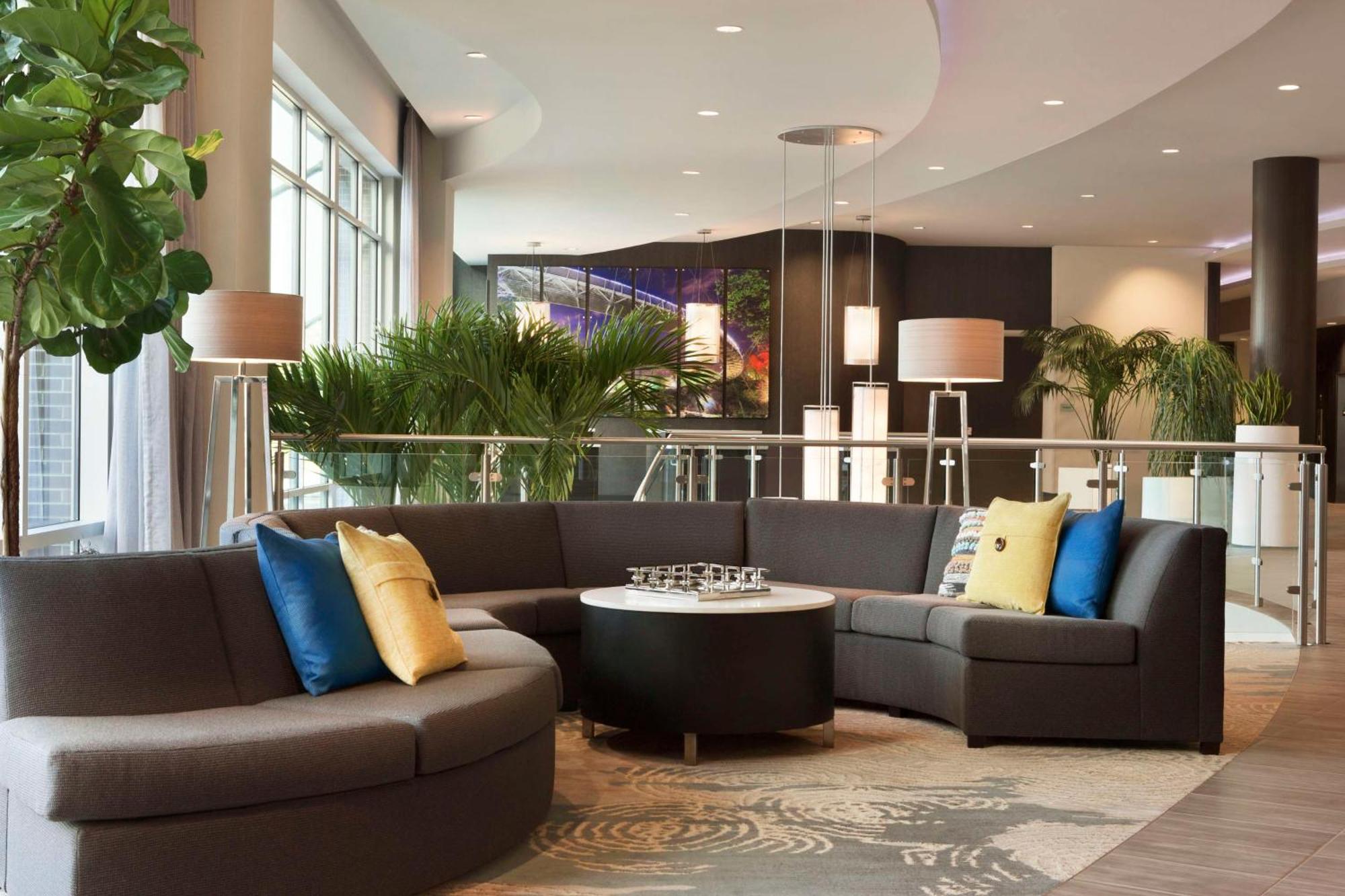 Embassy Suites By Hilton Greenville Downtown Riverplace מראה חיצוני תמונה