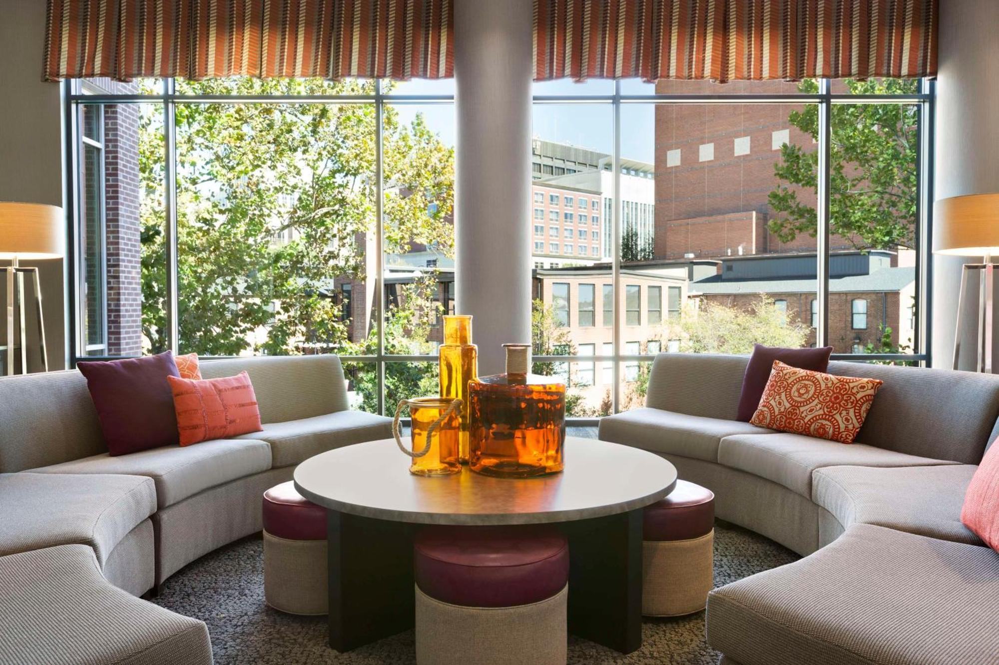 Embassy Suites By Hilton Greenville Downtown Riverplace מראה חיצוני תמונה