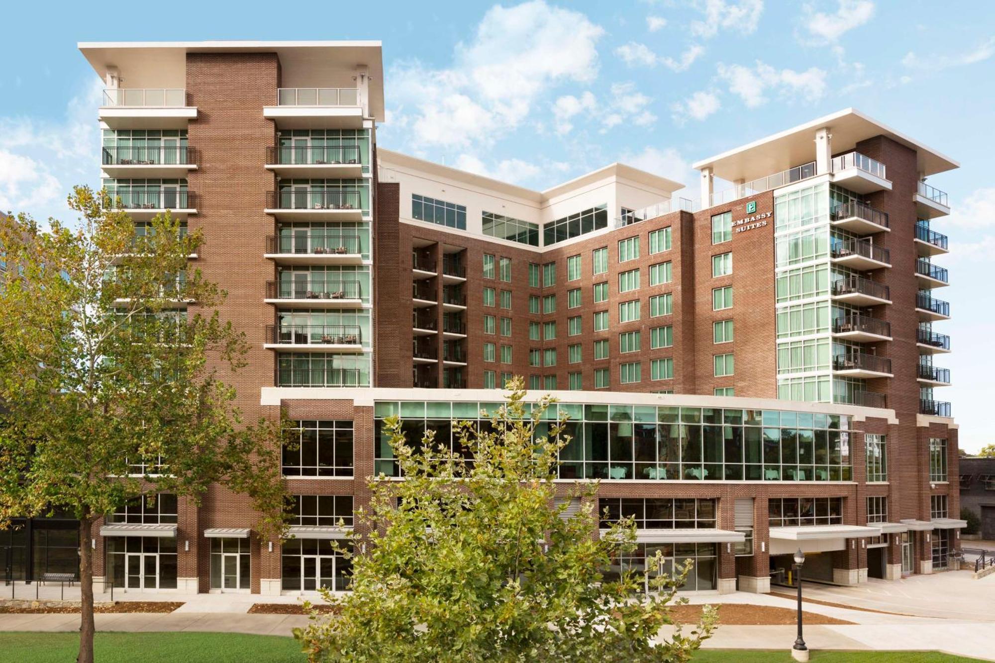 Embassy Suites By Hilton Greenville Downtown Riverplace מראה חיצוני תמונה