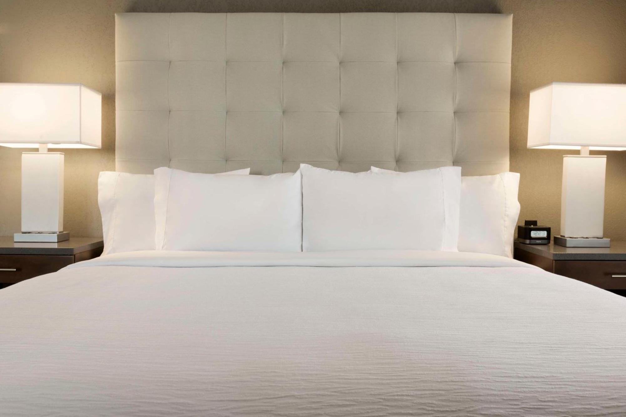 Embassy Suites By Hilton Greenville Downtown Riverplace מראה חיצוני תמונה