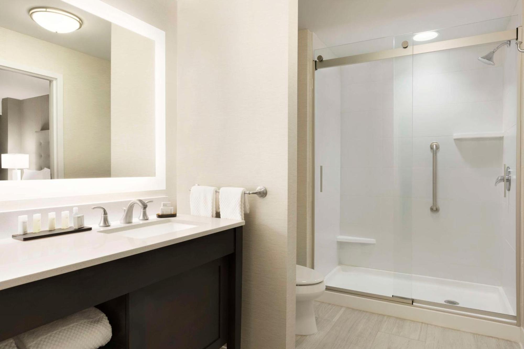 Embassy Suites By Hilton Greenville Downtown Riverplace מראה חיצוני תמונה