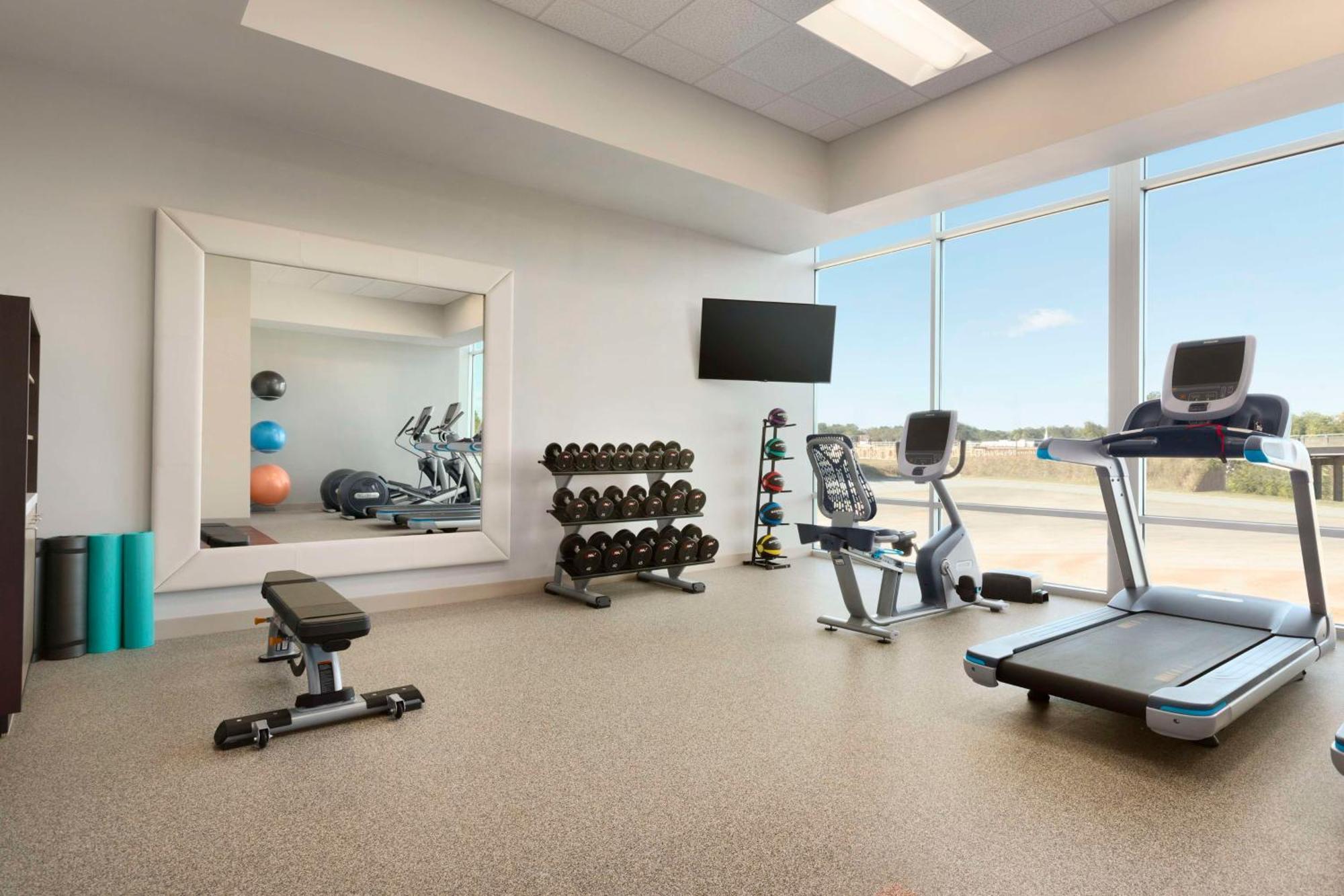 Embassy Suites By Hilton Greenville Downtown Riverplace מראה חיצוני תמונה
