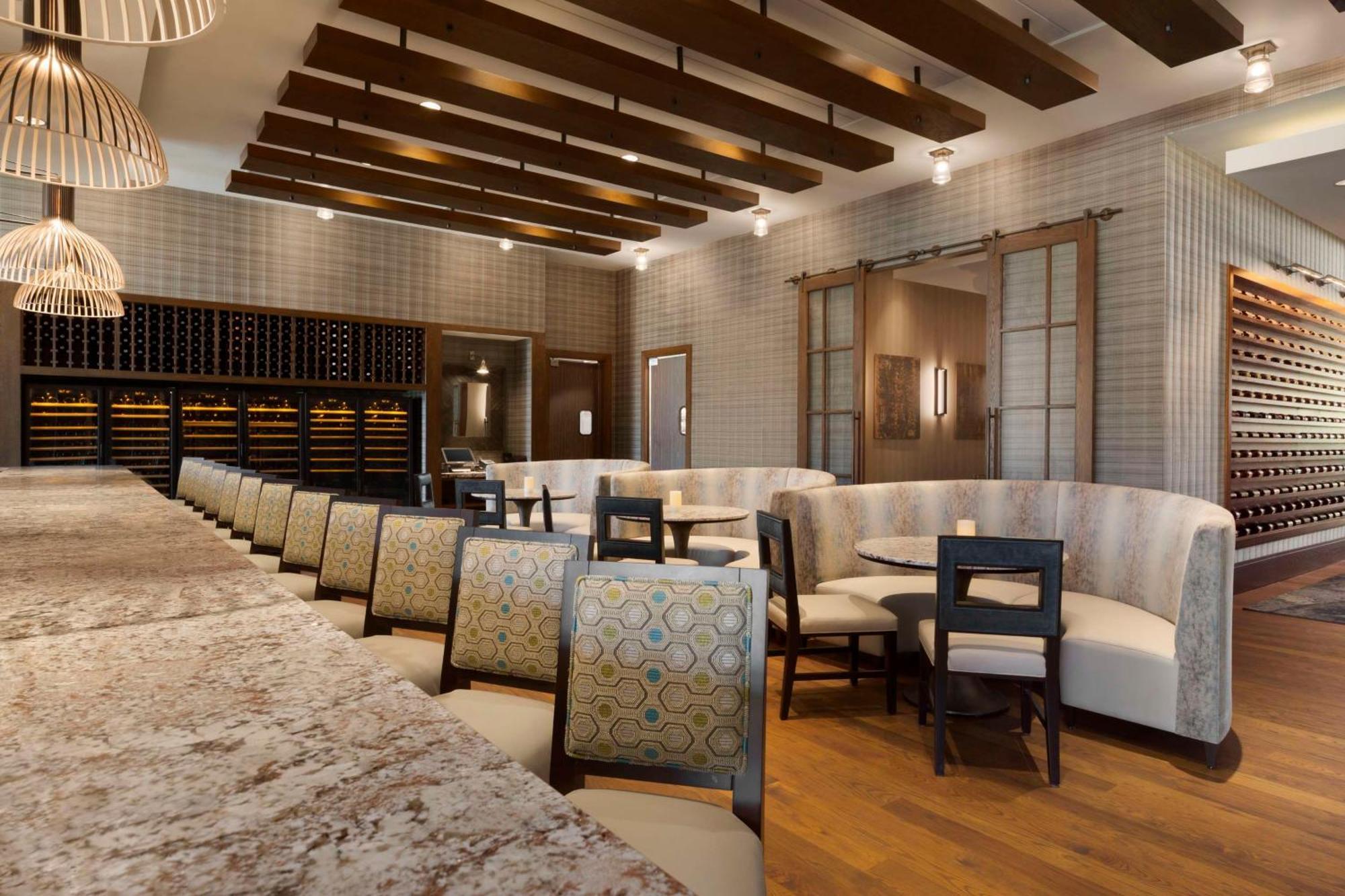 Embassy Suites By Hilton Greenville Downtown Riverplace מראה חיצוני תמונה
